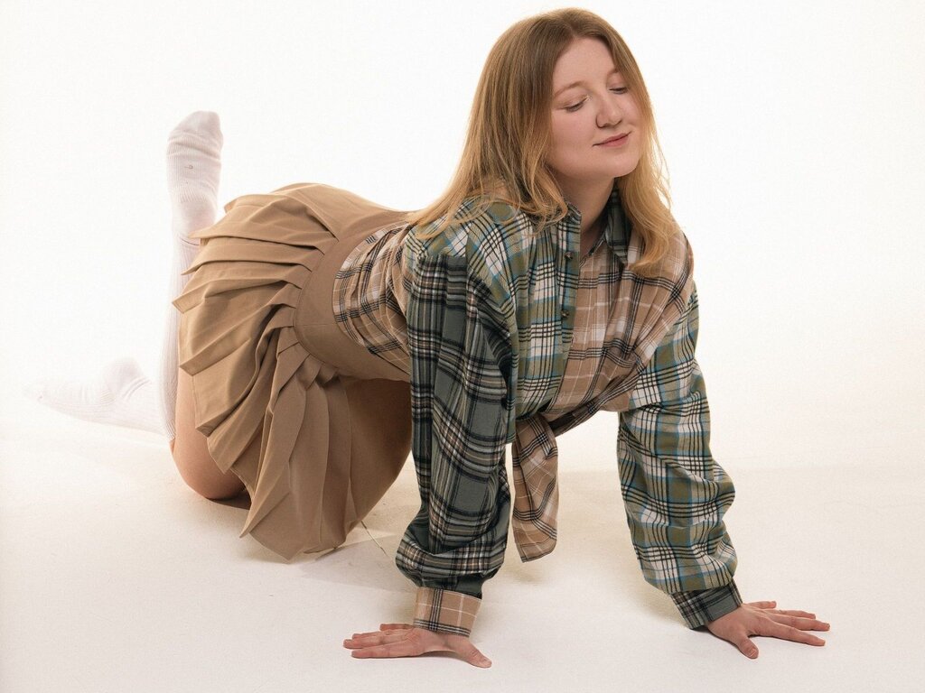 AlicePilgrim Porn Vip Show