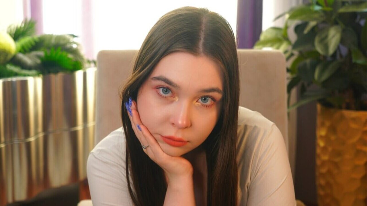 ErlinaEverist Porn Vip Show