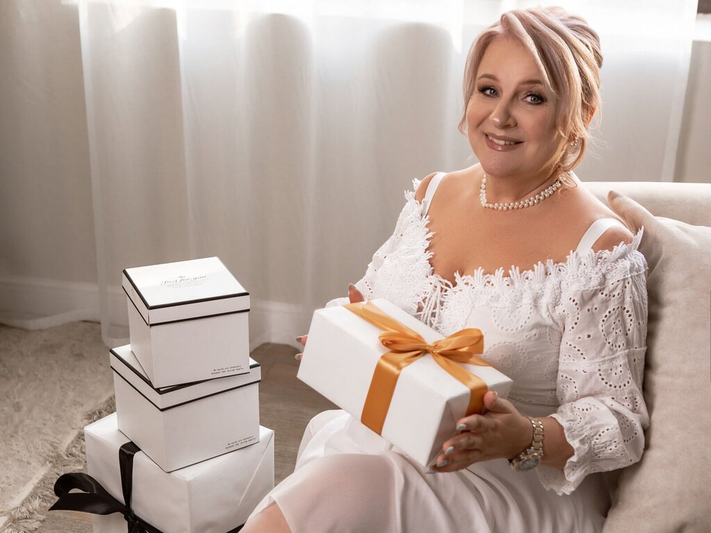 AvrilMillers Porn Vip Show